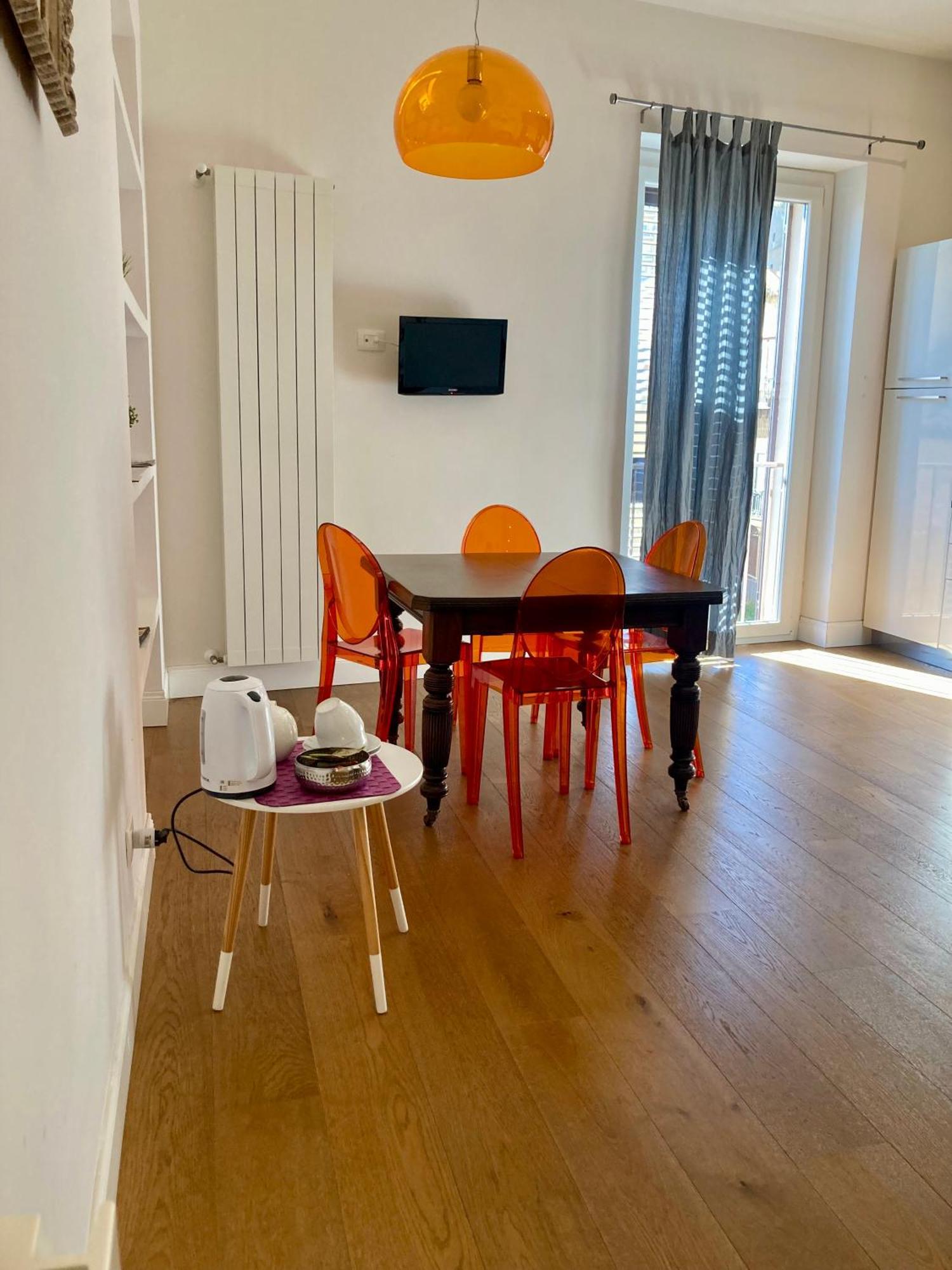 Flat - With Private Parking Apartment