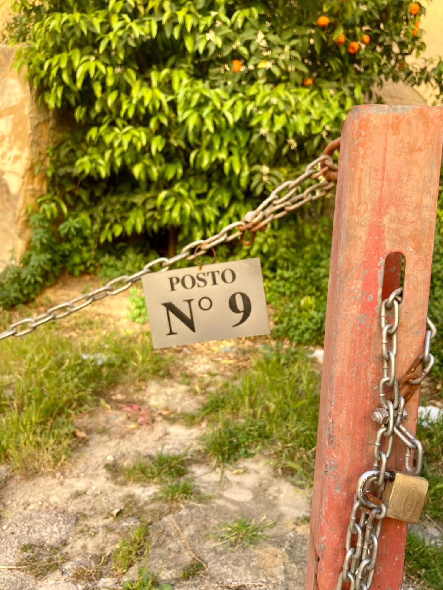 Flat - With Private Parking Appartement *